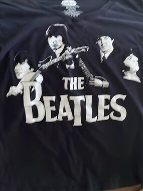 Women’s Beatles tee